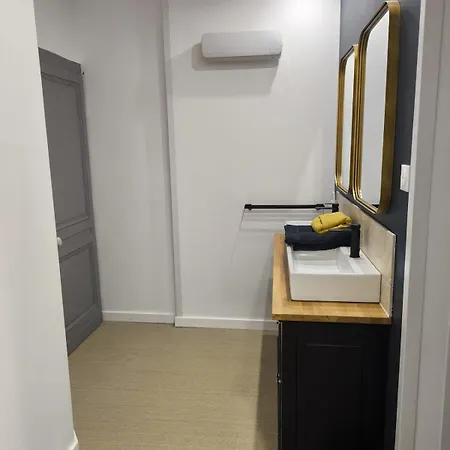 Le Lambert, à 3 Minutes Du Port Et à Côté Du Célèbre Palais Bénédictine Fécamp